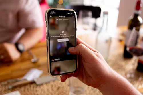 The Power of Social Media Advertising for Promoting Your Multi-Service App 2 Social Mеdia